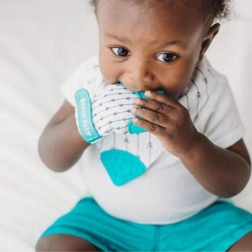 Teething Chew Mitt Blue Arrows