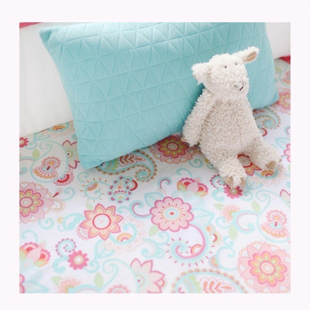 Crib Sheets & Blankets 